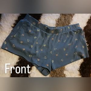 Colsie, size large, muted blue floral lounge shorts.